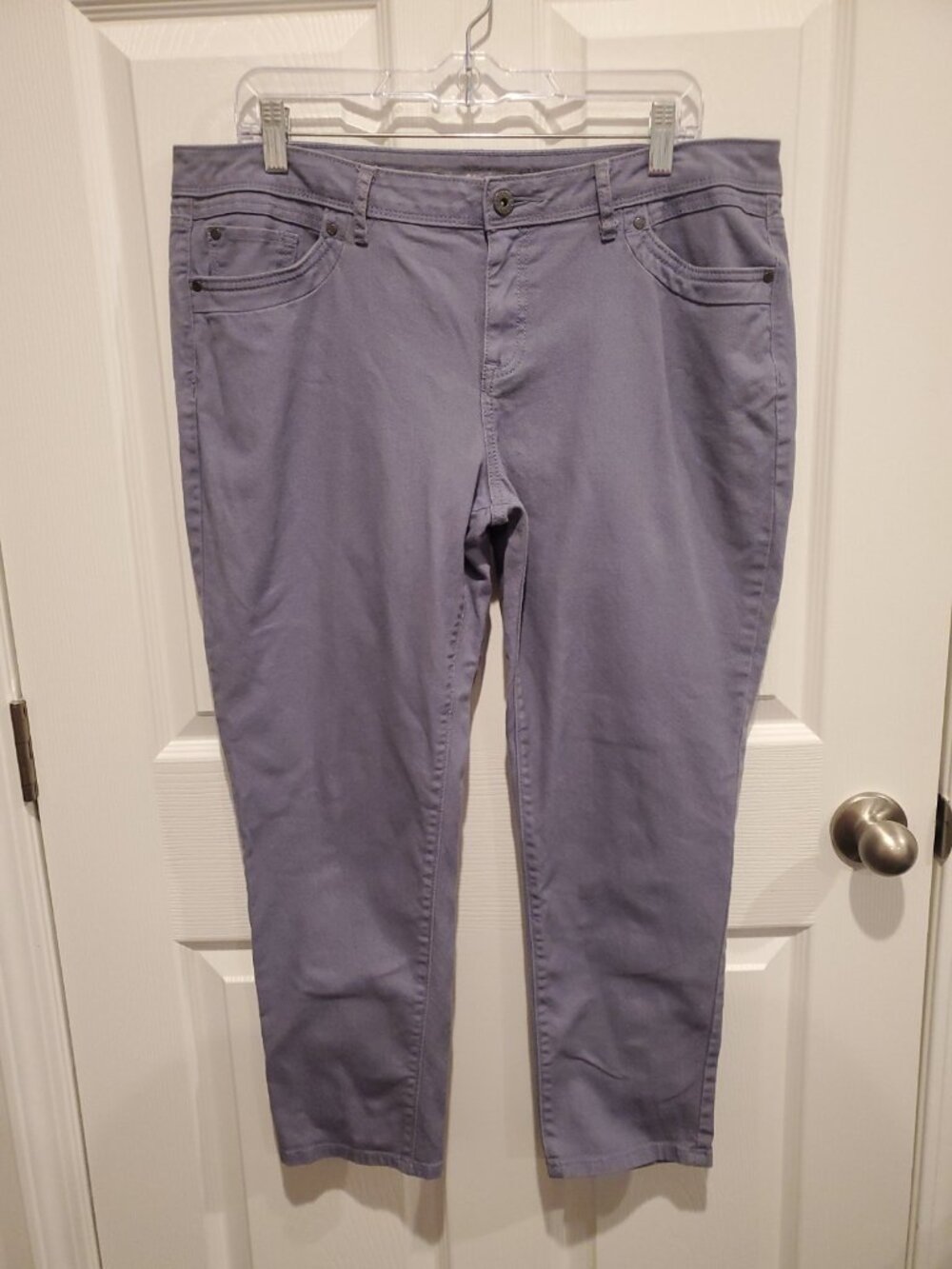Simply Vera Wang Womens Skinny Ankle Pants Jeans SIZE 14  Soft Stretch Gray